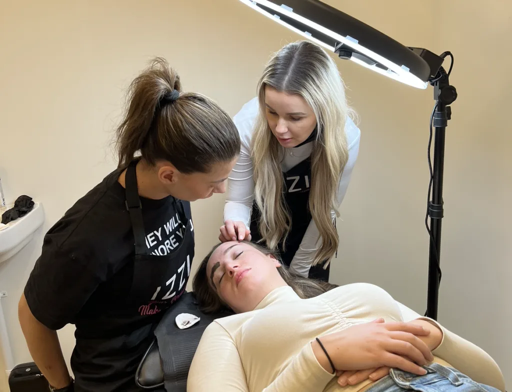 Powder Brows Opleiding IZZI Beauty