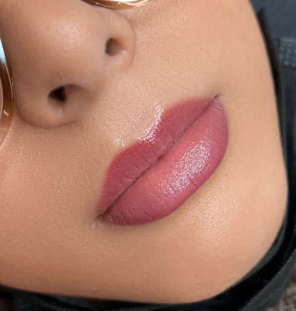 Lip blush